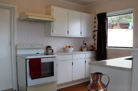 Photo of property in 75 Stratford Drive, Cable Bay, 0420