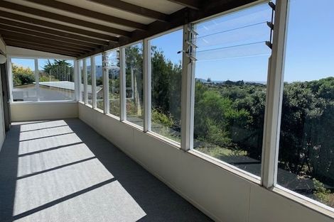 Photo of property in 20 Kaitawa Crescent, Paraparaumu, 5032