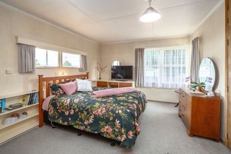 Photo of property in 12 Weka Place, Masterton, 5810