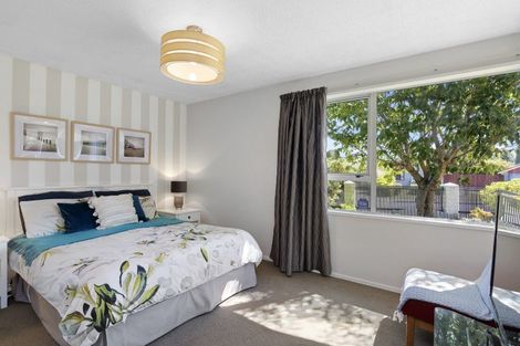 Photo of property in 2 Kahukura Road, Hei Hei, Christchurch, 8042