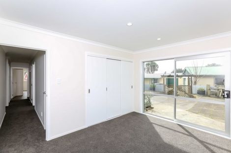 Photo of property in 7 Ross Place, Blagdon, New Plymouth, 4310