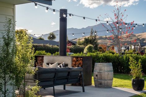 Photo of property in 37 Myles Way, Lower Shotover, Queenstown, 9304