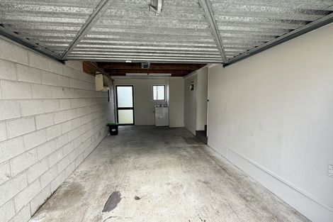 Photo of property in 1/18 Waiari Road, Conifer Grove, Takanini, 2112