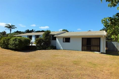 Photo of property in 109 Karaka Place, Matarangi, Whitianga, 3592