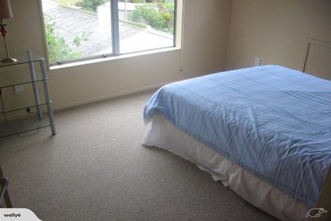 Photo of property in 4 Lyons Crescent, Strathmore Park, Wellington, 6022