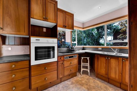 Photo of property in 64 Waiwaka Terrace, Strandon, New Plymouth, 4312