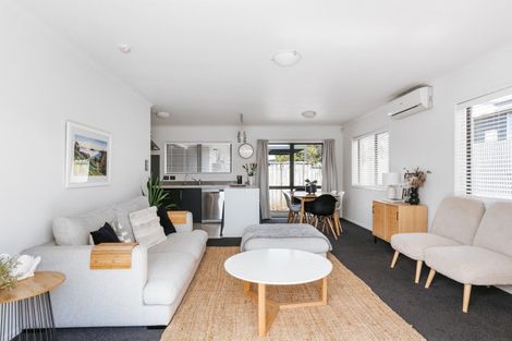Photo of property in 555c Maunganui Road, Mount Maunganui, 3116