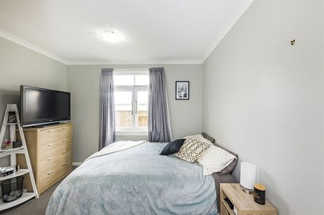 Photo of property in 60 Weston Avenue, Roslyn, Palmerston North, 4414