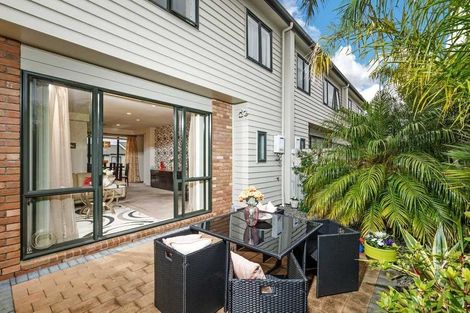 Photo of property in 40/22 Northcross Drive, Oteha, Auckland, 0632