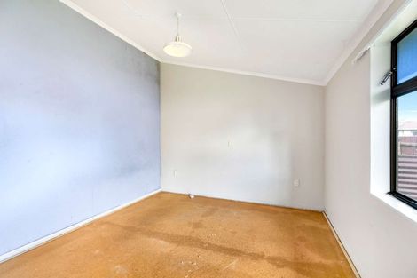 Photo of property in 114 Tremaine Avenue, Westbrook, Palmerston North, 4412