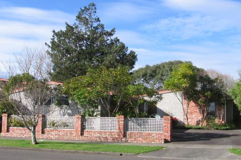 Photo of property in 90 Buick Crescent, Awapuni, Palmerston North, 4412