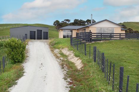 Photo of property in 173 Rangiora Road, Kaiwaka, 0573