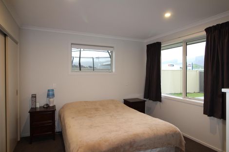 Photo of property in 11 Phoenix Place, Cromwell, 9310