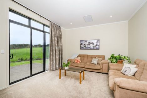 Photo of property in 265 Old North Road, Kumeu, 0892