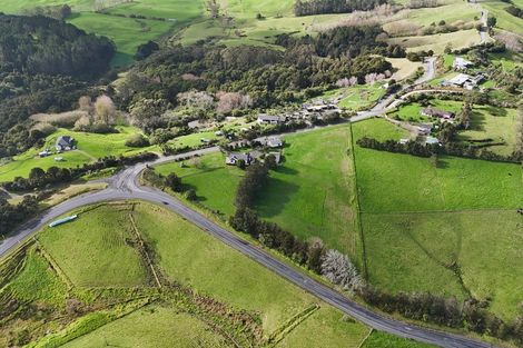 Photo of property in 14 Te Arai Point Road, Te Arai, Wellsford, 0975