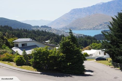 Photo of property in 1a Caples Place, Fernhill, Queenstown, 9300