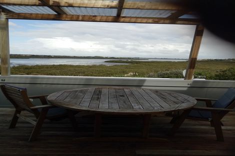 Photo of property in 17 Montego Place, Weymouth, Auckland, 2103