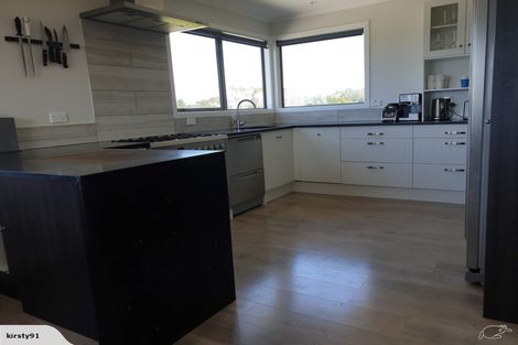 Photo of property in 521 Whangaparaoa Road, Stanmore Bay, Whangaparaoa, 0932
