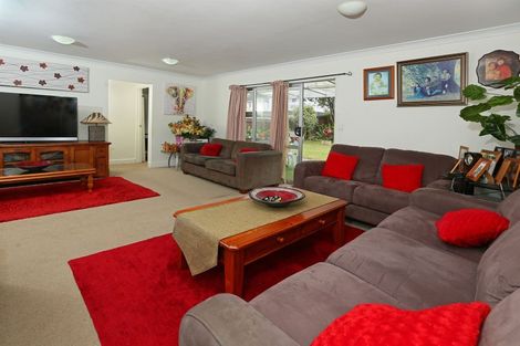 Photo of property in 1/3185 Great North Road, New Lynn, Auckland, 0600