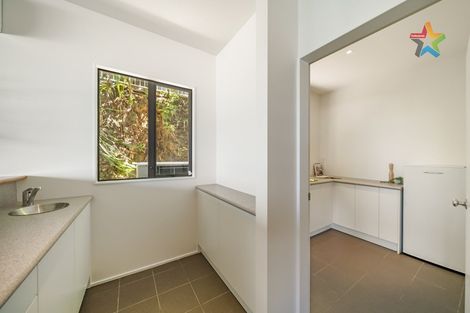 Photo of property in 18 Korokoro Road, Korokoro, Lower Hutt, 5012