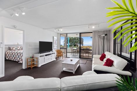 Photo of property in 10 Marine Parade, Mount Maunganui, 3116