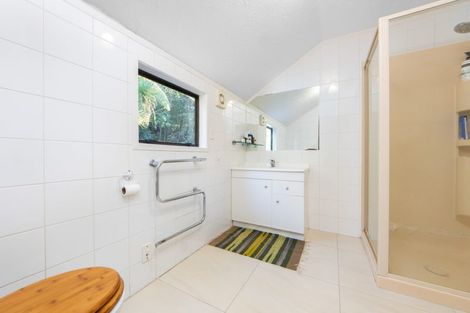 Photo of property in 704 South Titirangi Road, Titirangi, Auckland, 0604