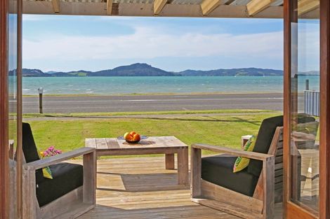 Photo of property in 1553 Clevedon Kawakawa Road, Kawakawa Bay, Papakura, 2585