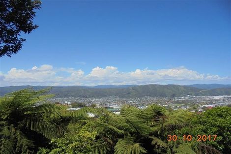 Photo of property in 10 Eastview Grove, Normandale, Lower Hutt, 5010