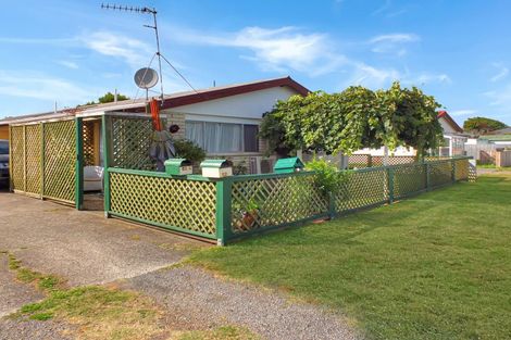 Photo of property in 52a Futter Street, Foxton, 4814