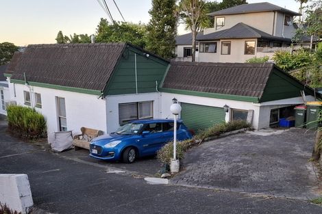 Photo of property in 1/64 Carlisle Road, Browns Bay, Auckland, 0630