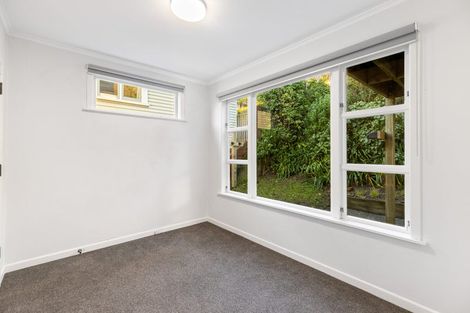 Photo of property in 8 Totara Road, Miramar, Wellington, 6022