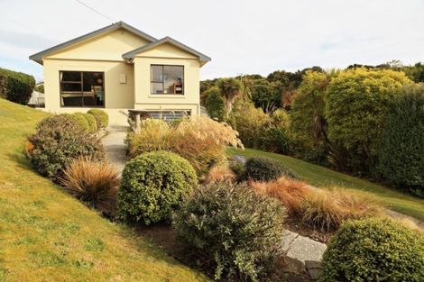 Photo of property in 2 Koromiko Street, Kaka Point, Balclutha, 9271