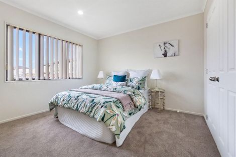 Photo of property in 3 Magnolia Place, Flat Bush, Auckland, 2016