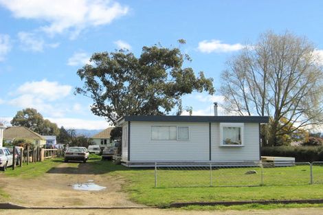 Photo of property in 17 Walter Street, Takapau, 4203