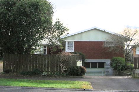 Photo of property in 8 English Street, St Andrews, Hamilton, 3200