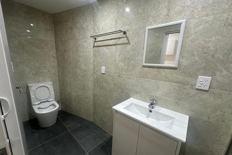 Photo of property in 15a Kiernan Place, Kelston, Auckland, 0602