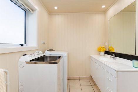 Photo of property in 15 Bush Road, Mosgiel, 9024