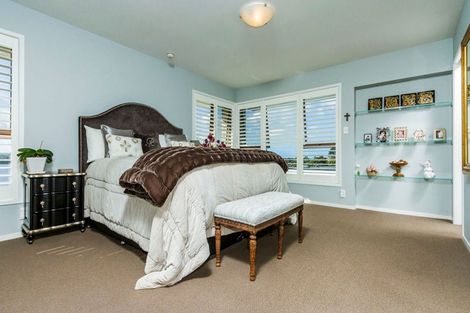 Photo of property in 2b/6 The Promenade, Takapuna, Auckland, 0622