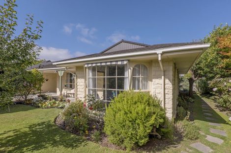 Photo of property in 1/2a Chilcombe Street, Ilam, Christchurch, 8041