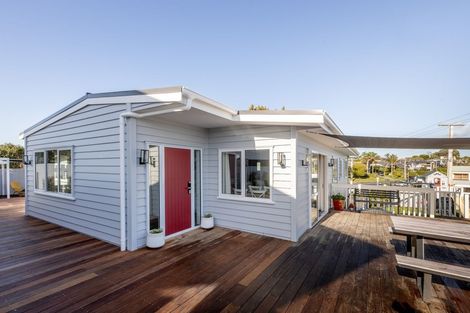 Photo of property in 12 Mcdonnell Street, Omokoroa, 3114