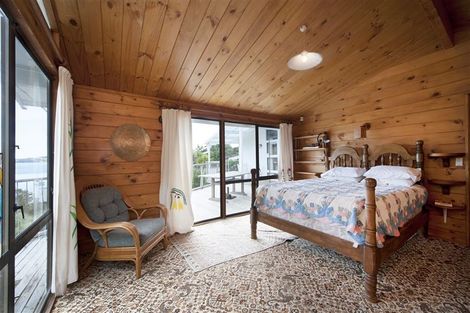 Photo of property in 419 Manawaora Road, Parekura Bay, Russell, 0184