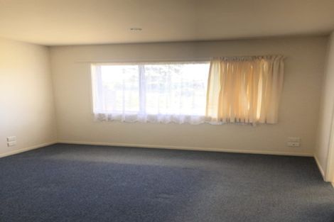 Photo of property in 10 Gerona Crescent, Hillpark, Auckland, 2102