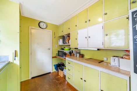 Photo of property in 5 Seddon Street, Wallaceville, Upper Hutt, 5018