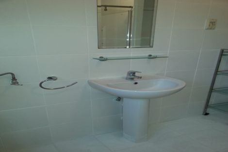 Photo of property in 7 Bayview Road, Hauraki, Auckland, 0622