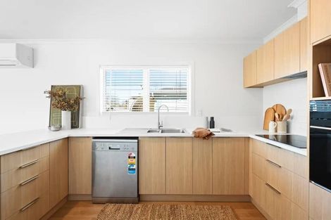 Photo of property in 1/1161 Victoria Street, Whitiora, Hamilton, 3200