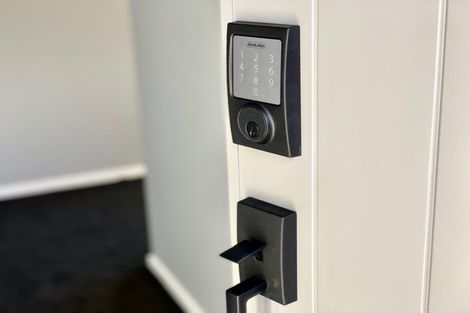 Photo of property in 10 Paioke Street, Waikanae, 5036