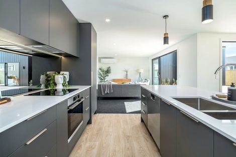 Photo of property in 7 Peony Drive, Greytown, 5712