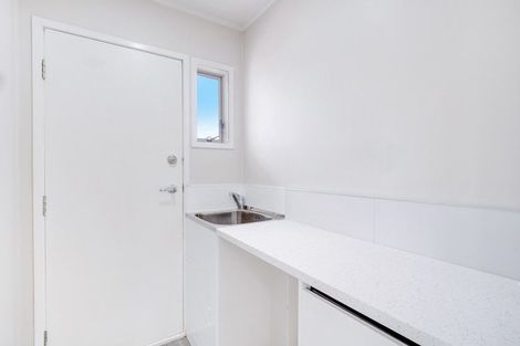 Photo of property in 1/10 Gloaming Place, Conifer Grove, Takanini, 2112