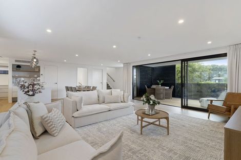 Photo of property in 10b Montrose Terrace, Mairangi Bay, Auckland, 0630