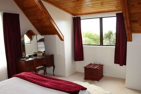 Photo of property in 75 Stratford Drive, Cable Bay, 0420